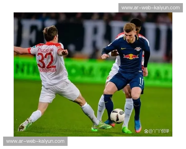 蓝白色的忧伤与希望：沙尔克04与奥格斯堡的对决，不只是足球